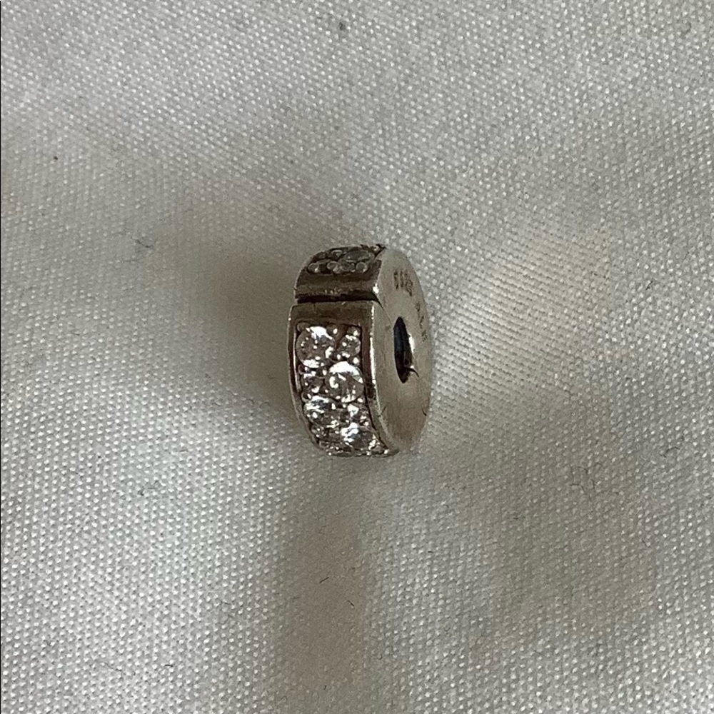 Pandora stopper
